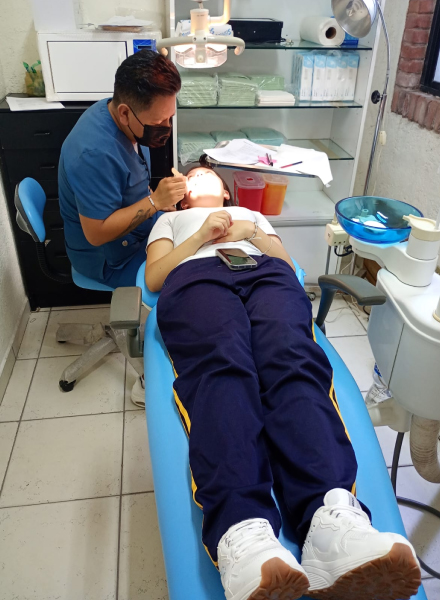 Dentista-Nina-Odontologica-Fundaser